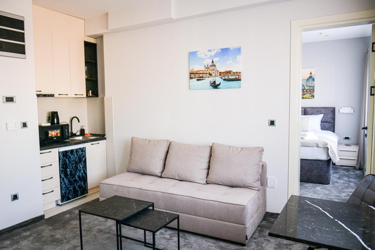 Templum Apartments - Slavija Square Belgrade Extérieur photo